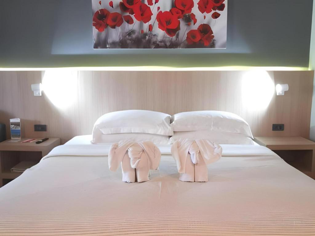 Ramada By Wyndham Phuket Southsea Ξενοδοχείο Karon Εξωτερικό φωτογραφία